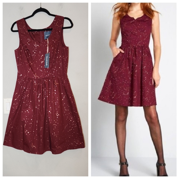 Modcloth Dresses & Skirts - NWT ModCloth Gold Foil Maroon Solar System Constellation Sleeveless Dress 10